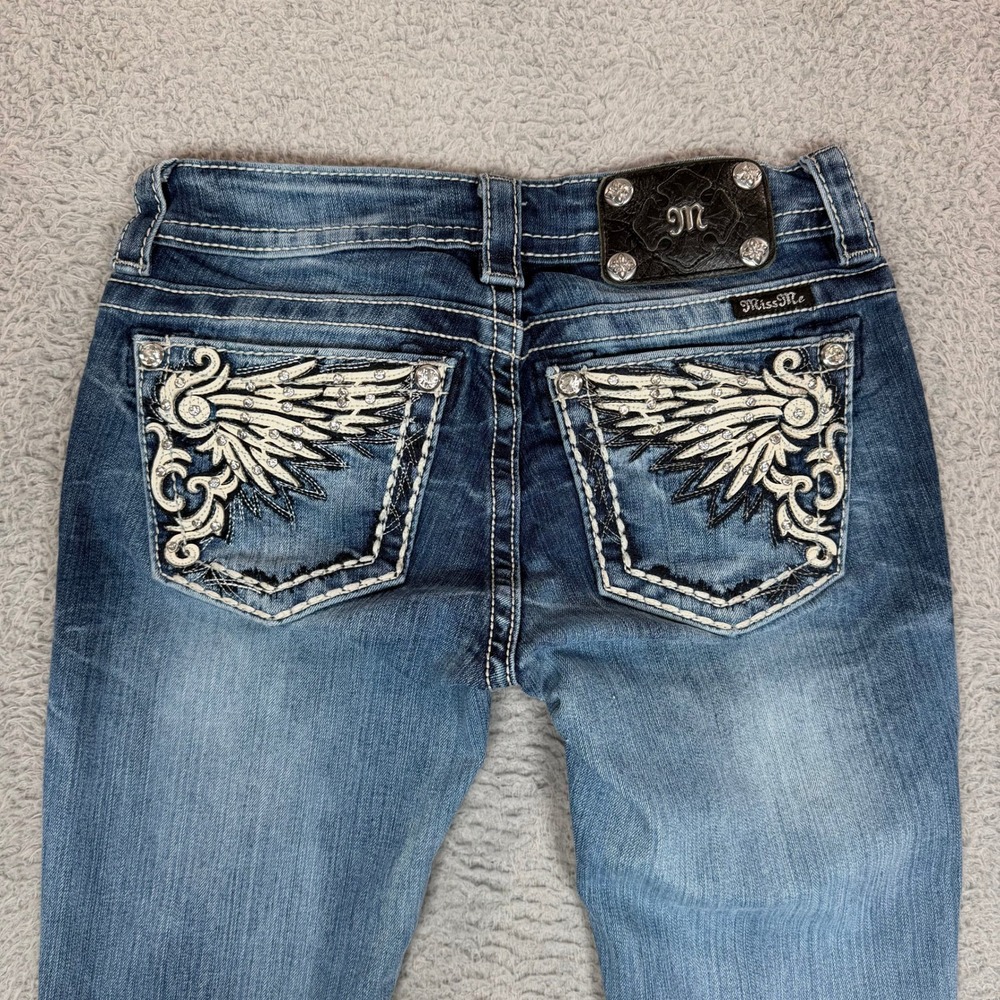 Miss Me Mid-Rise Bootcut Jeans Embellished Wing Pocket Blue Size 25x34 Y2K - Picture 4 of 14